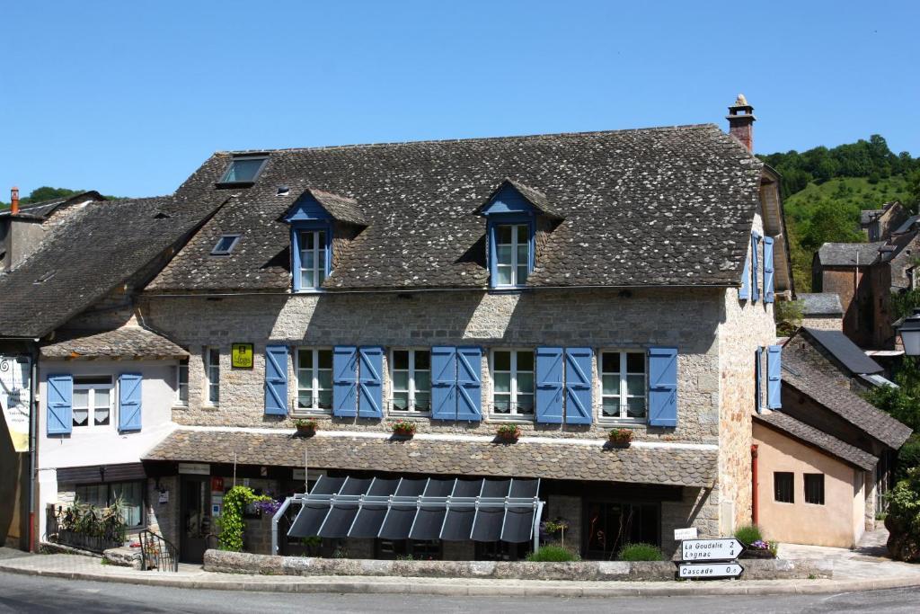 Logis Hotel Restaurant L'Auberge Du Chateau Muret-le-Château Exterior foto